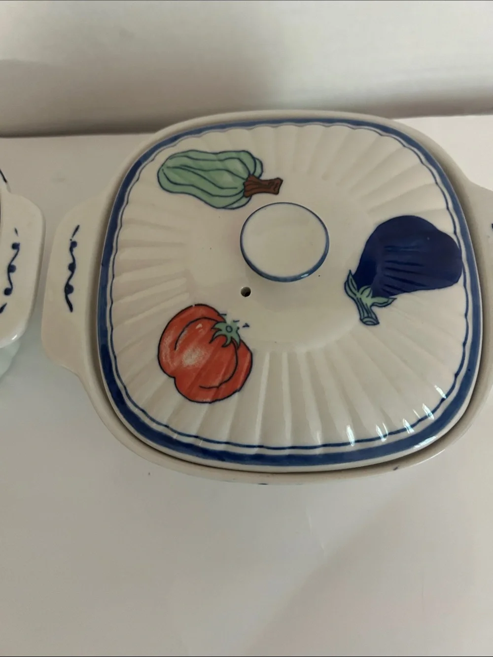 Ceramic Fruit-Pattern Covered Casserole Dish - White with Multicolor Fruit set 2